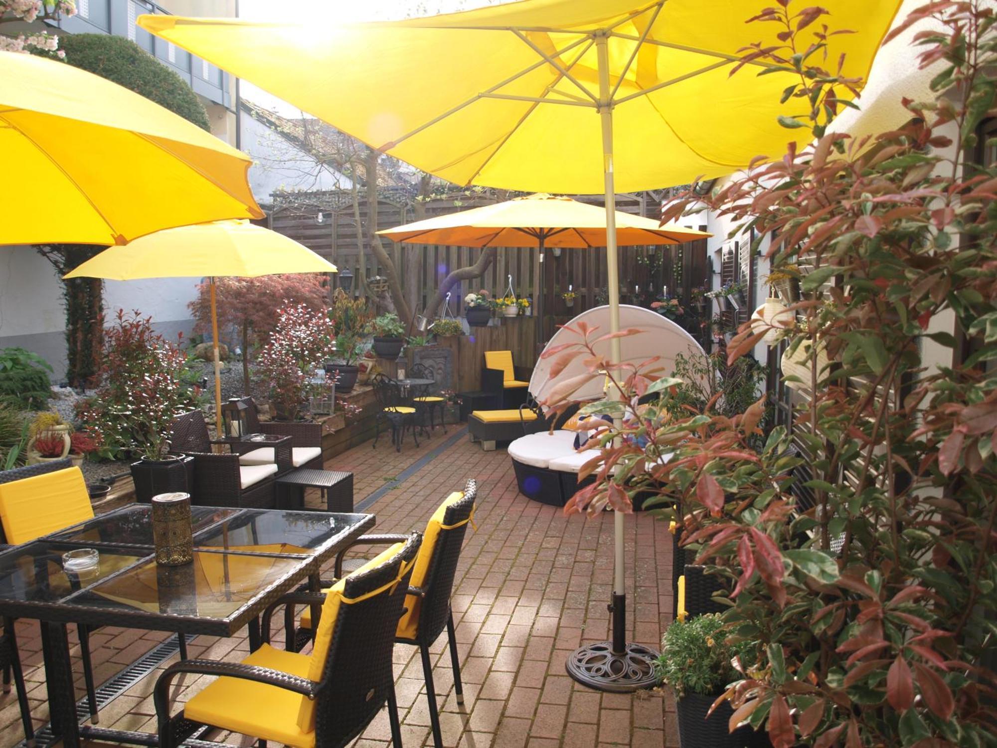 Gaestehaus Engelgasse ヘルツォーゲンアウラッハ エクステリア 写真