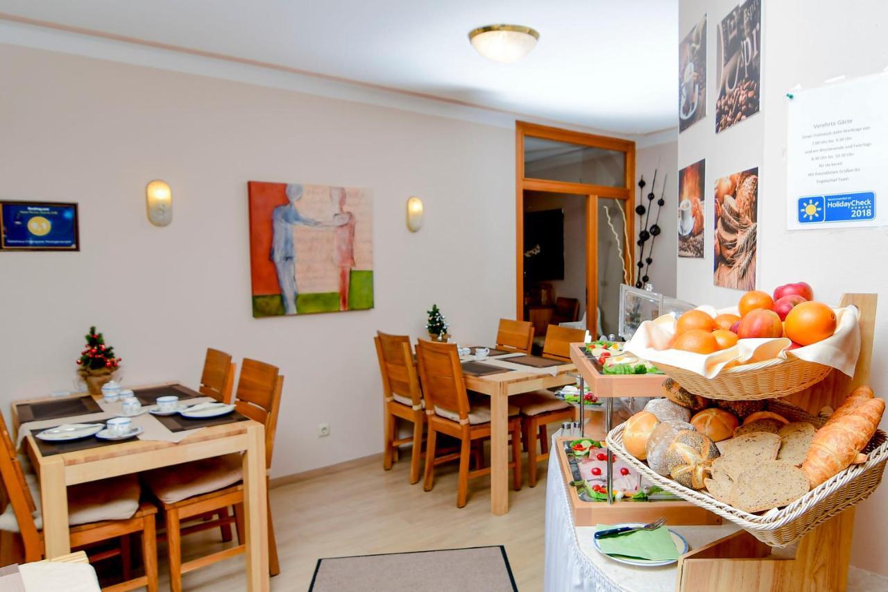 Gaestehaus Engelgasse ヘルツォーゲンアウラッハ エクステリア 写真